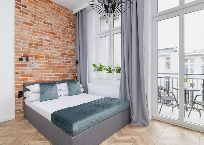 Anthracite Flat By Square - Balcony - Old Town